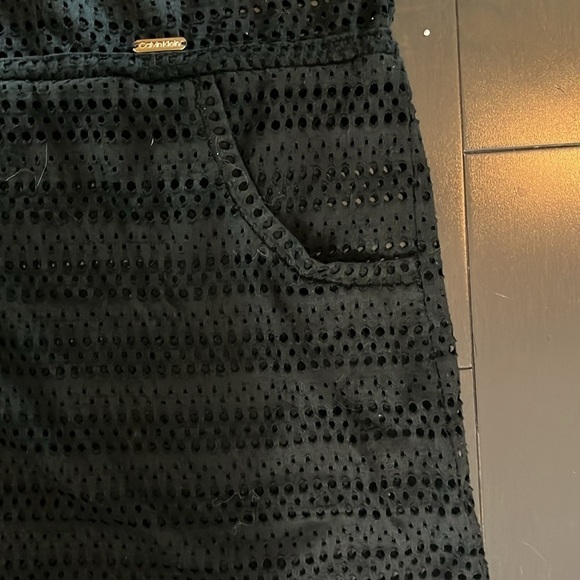 CALVIN KLEIN
Crochet Cover-Up, Created for Macy's Large black great condition - Picture 5 of 8